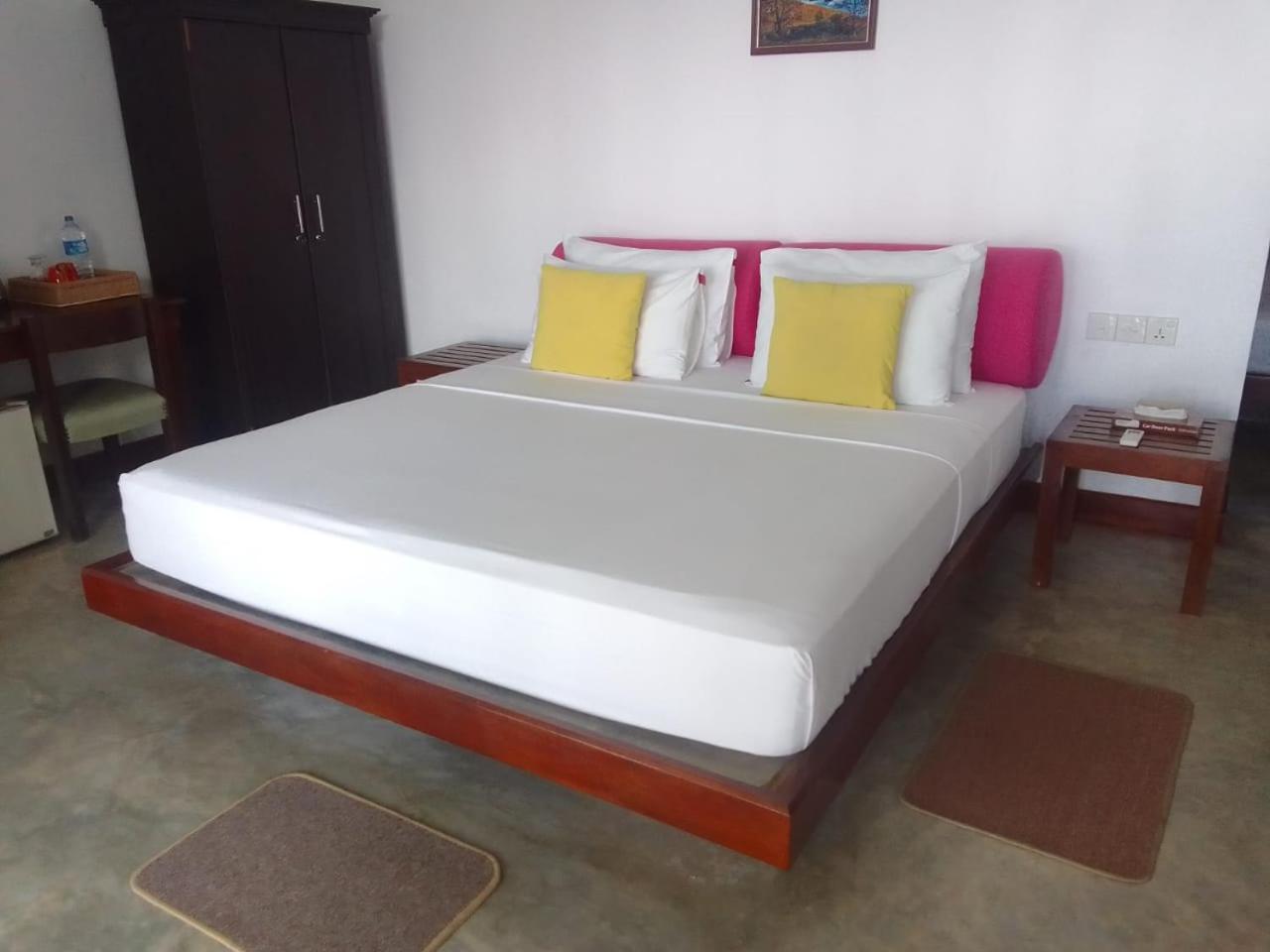Shavara Beach Ahangama Exterior photo